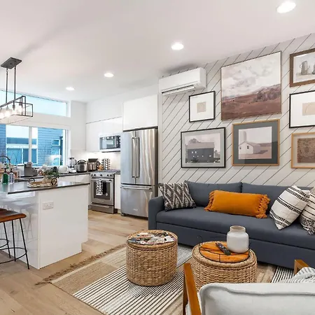 Capitol Luxe Six By Betterstay